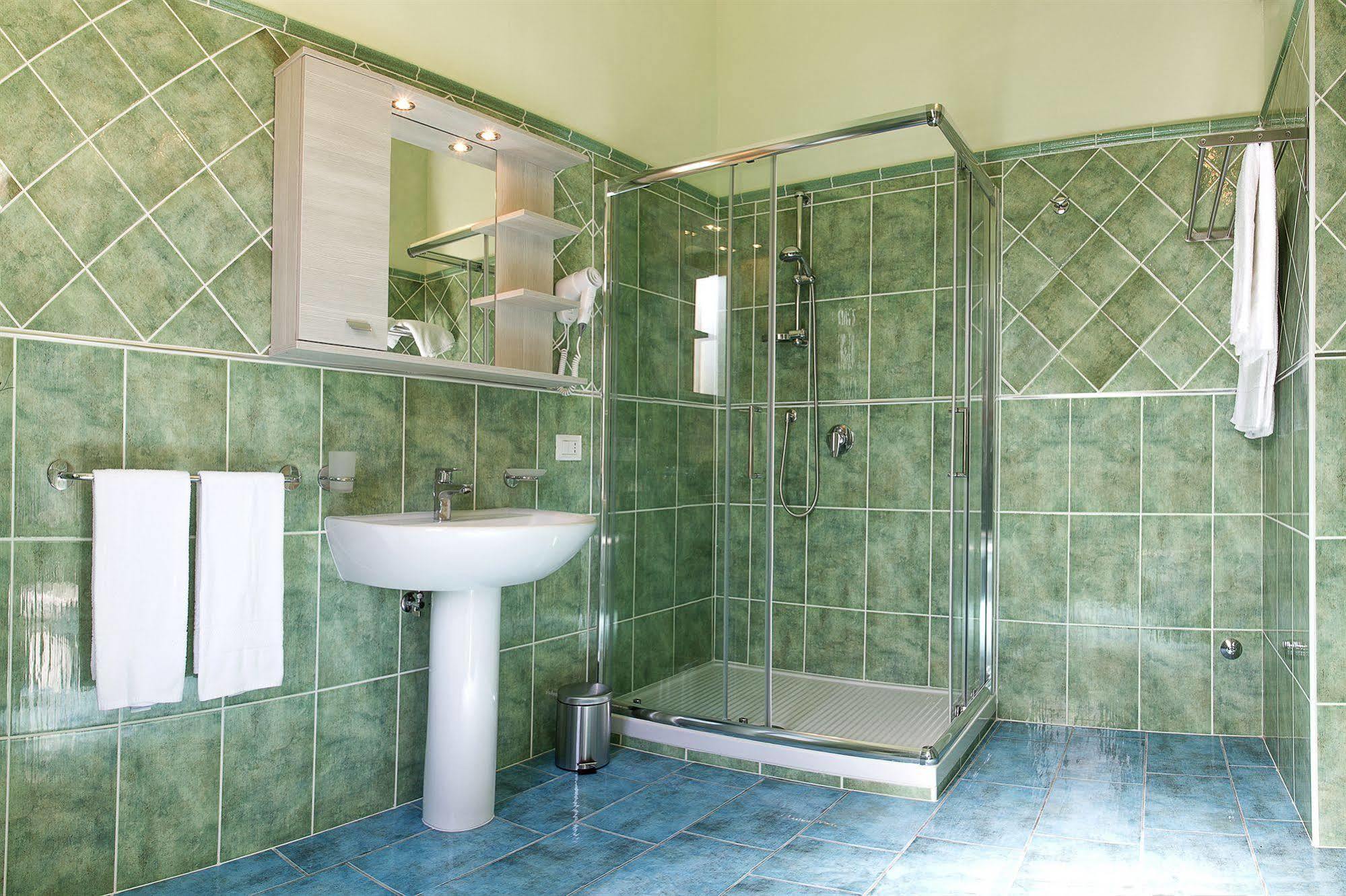 Albergo Stazione Sapri Bagian luar foto